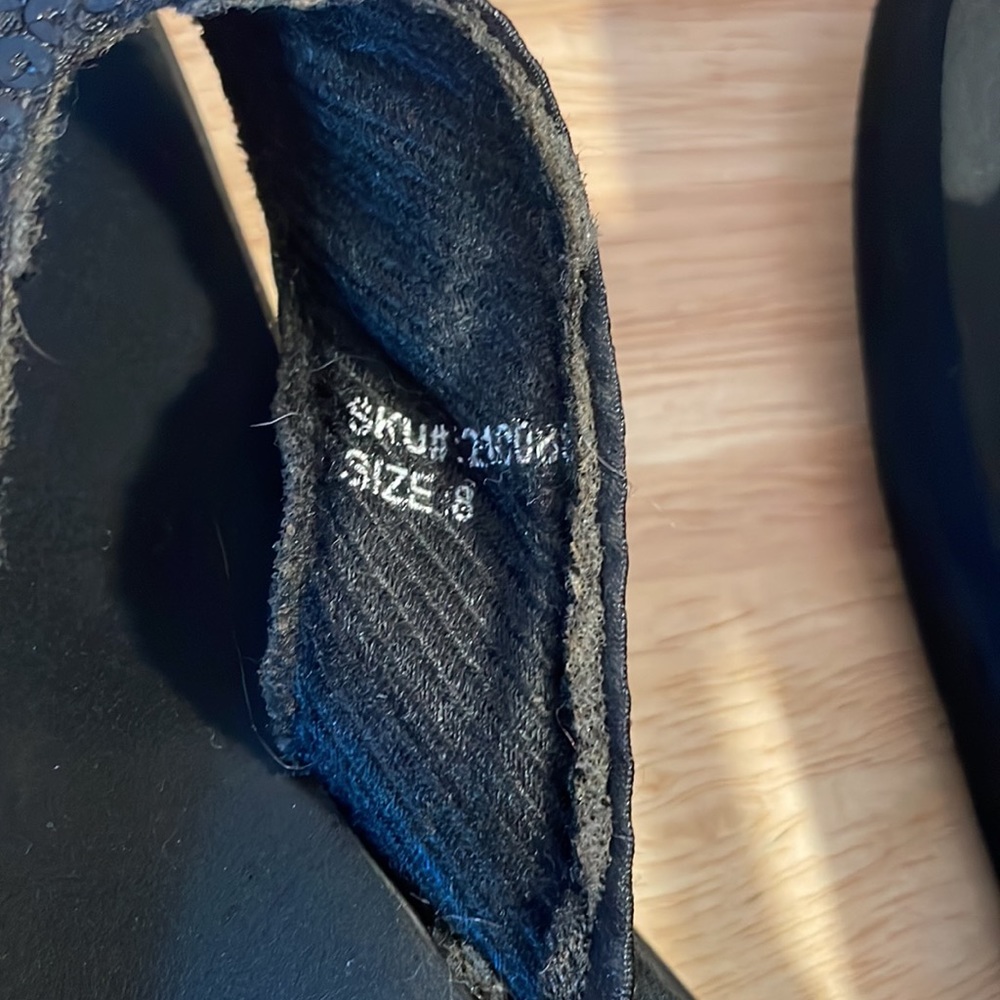 Blue Fin Black Sequin Flip Flops - Picture 3 of 4